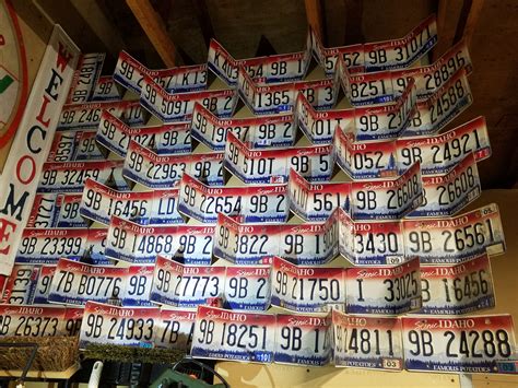 There are many automobile-related collectibles people enjoy collecting. . License plate collectors forum